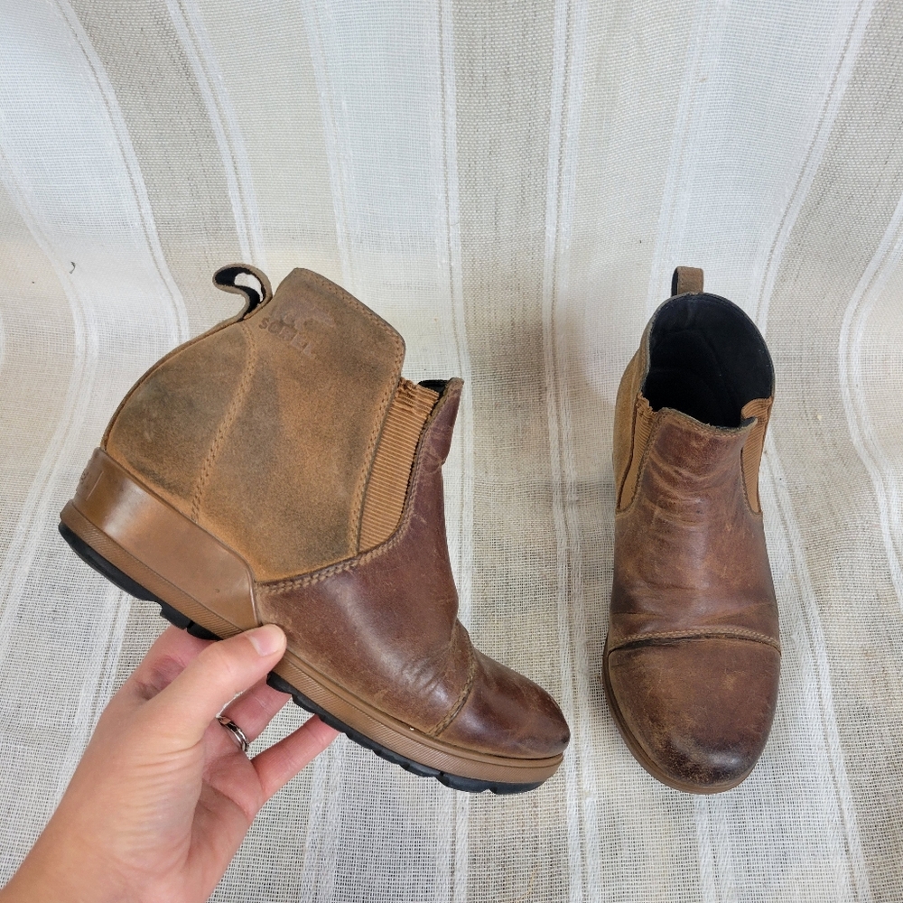 Sorel Evie Pull‎ On Boots Ankle Booties Brown Size 6 Wedge